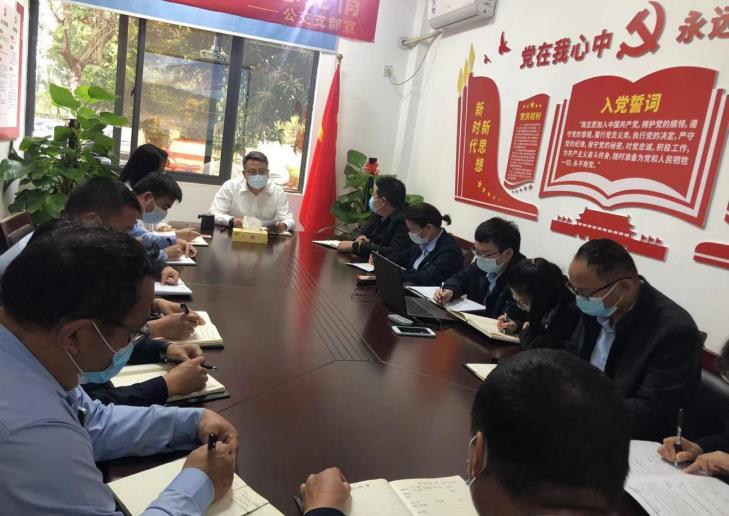 吹起疫情防控沖鋒號(hào)，守護(hù)乘客平安出行